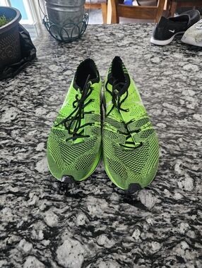 Nike Flvknit Trainer+ Colorwav: Electric Green / Black-White Size: Ladies